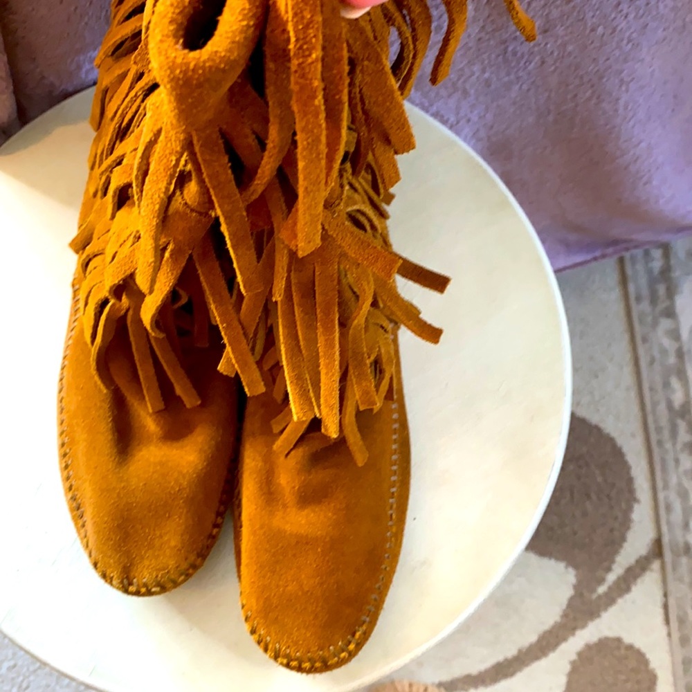 Boots - Picture 4 of 5